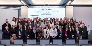 group_picture_20250327 DESY Eurizon 346 AllGP 2048pix PYE_4262.jpg